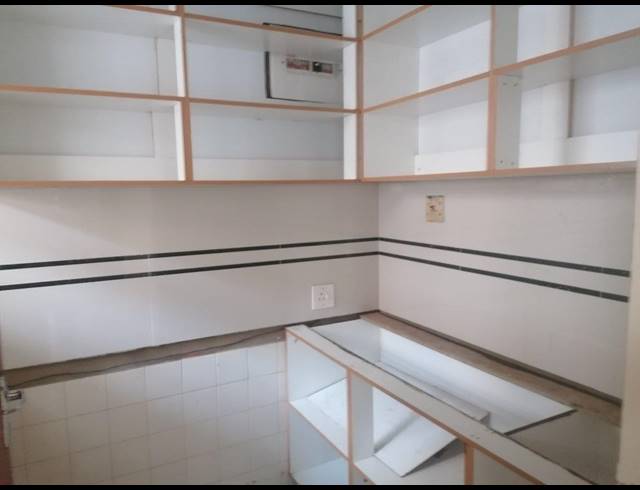 325M² BUILDING FOR SALE IN DURBAN CENTRAL